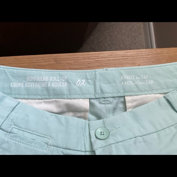 Gap Khaki Boyfriend Shorts (Lot of 2) - Picture 4 of 4